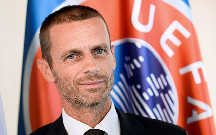 UEFA prezidenti Bakıdakı finaldan danışdı