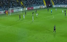 “Qarabağ”ın matçında meydana azarkeş girdi - Video