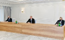 İlham Əliyev Avropa İttifaqının komissarını qəbul etdi - Fotolar